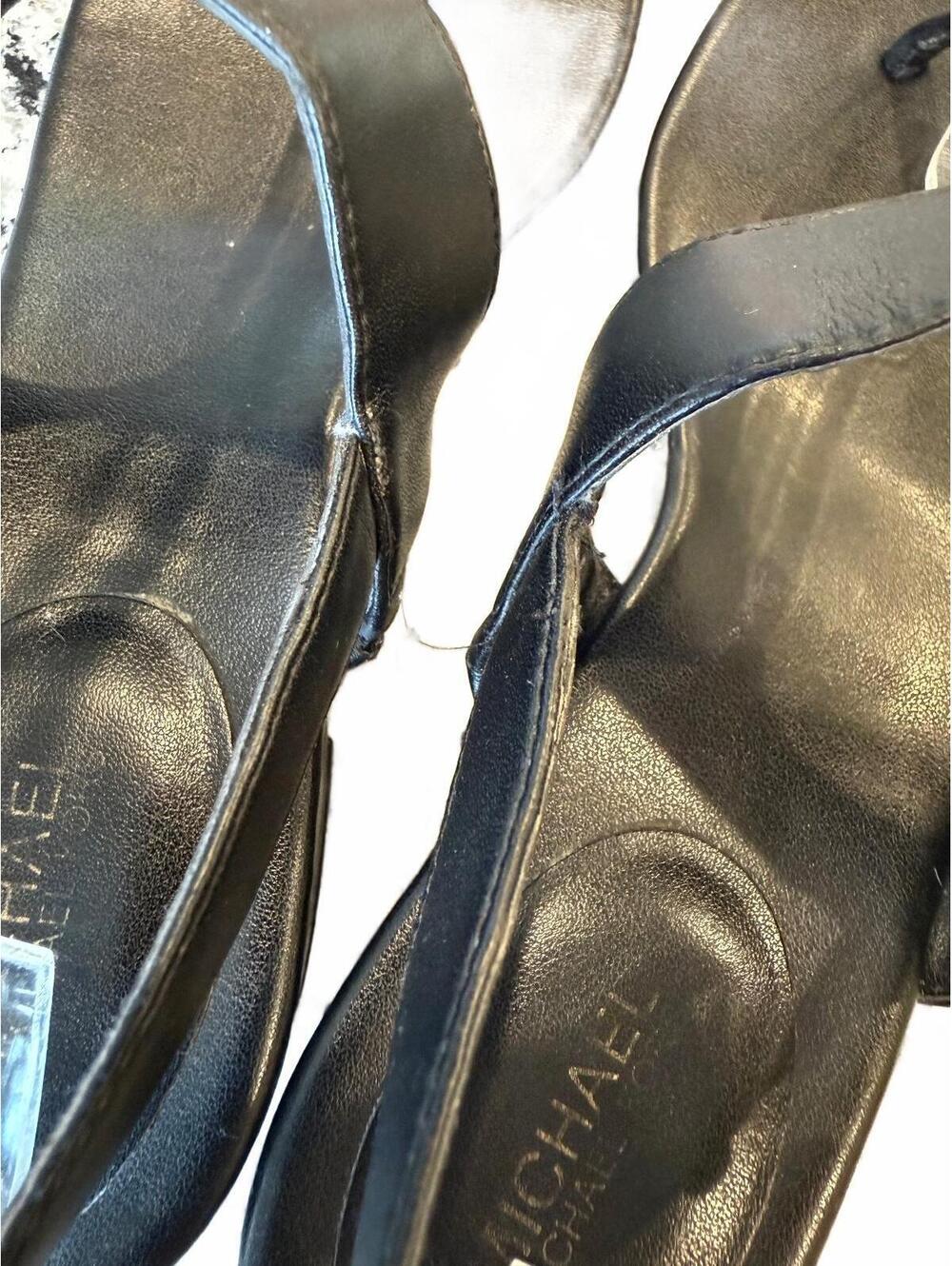 Michael Kors Jilly T-Strap Sandals Black Leather Women's Size 8.5 - Picture 5 of 7